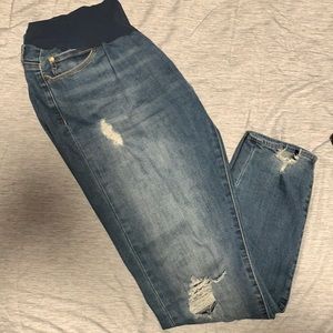 Women’s Articles of Society Maternity dark wash distressed jeans size 31